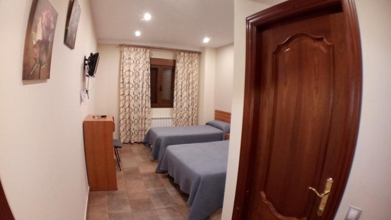 Hostal Venecia II Monzón Exteriör bild